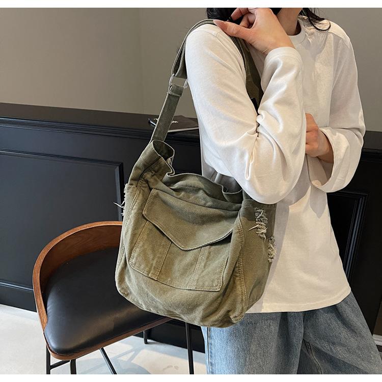 Canvas bag women's large-capacity new summer casual high-end niche lazy wind messenger bag