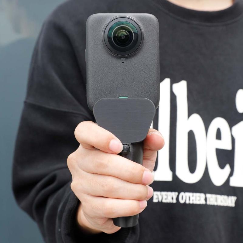 Ergonomic Camera Handle Mount For 360 Panoramic Devices Toolless Snap On Design Comfortable Grip For Long Shoots