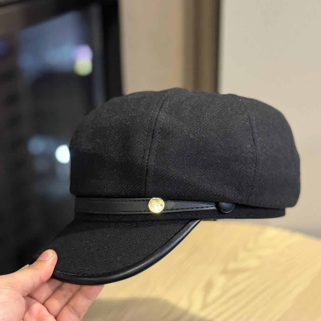 New Metal Label British Octagonal Hat for Women in Autumn and Winter All  Match Casual Face Showing Small Newsboy Painter Hat Duck Tongue Beret