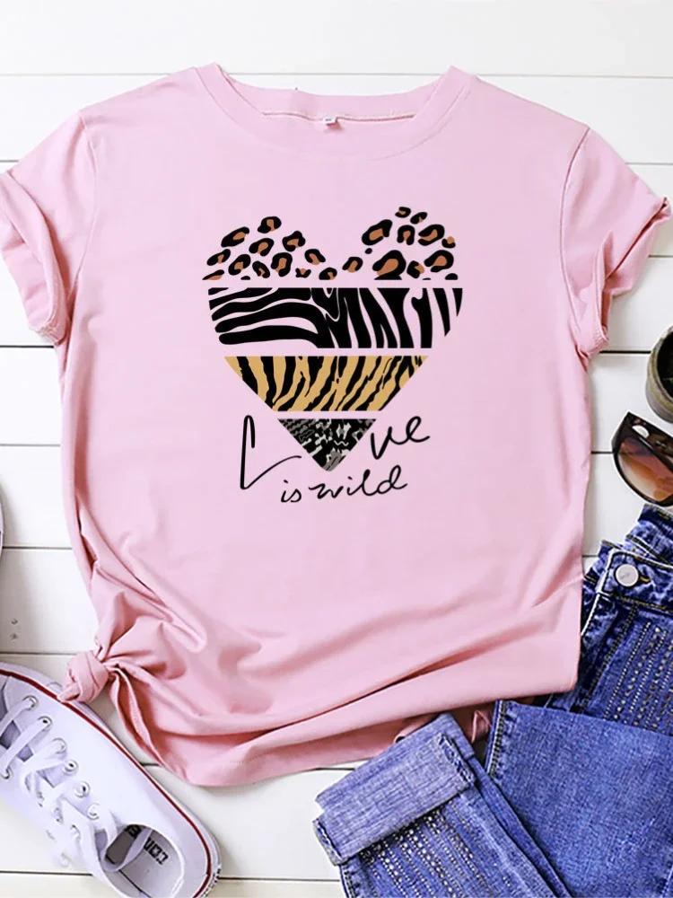 Love Is Wild Leopard Heart Print Women T Shirt Short Sleeve O Neck Loose Women Tshirt Ladies Tee Shirt Tops Camisetas Mujer