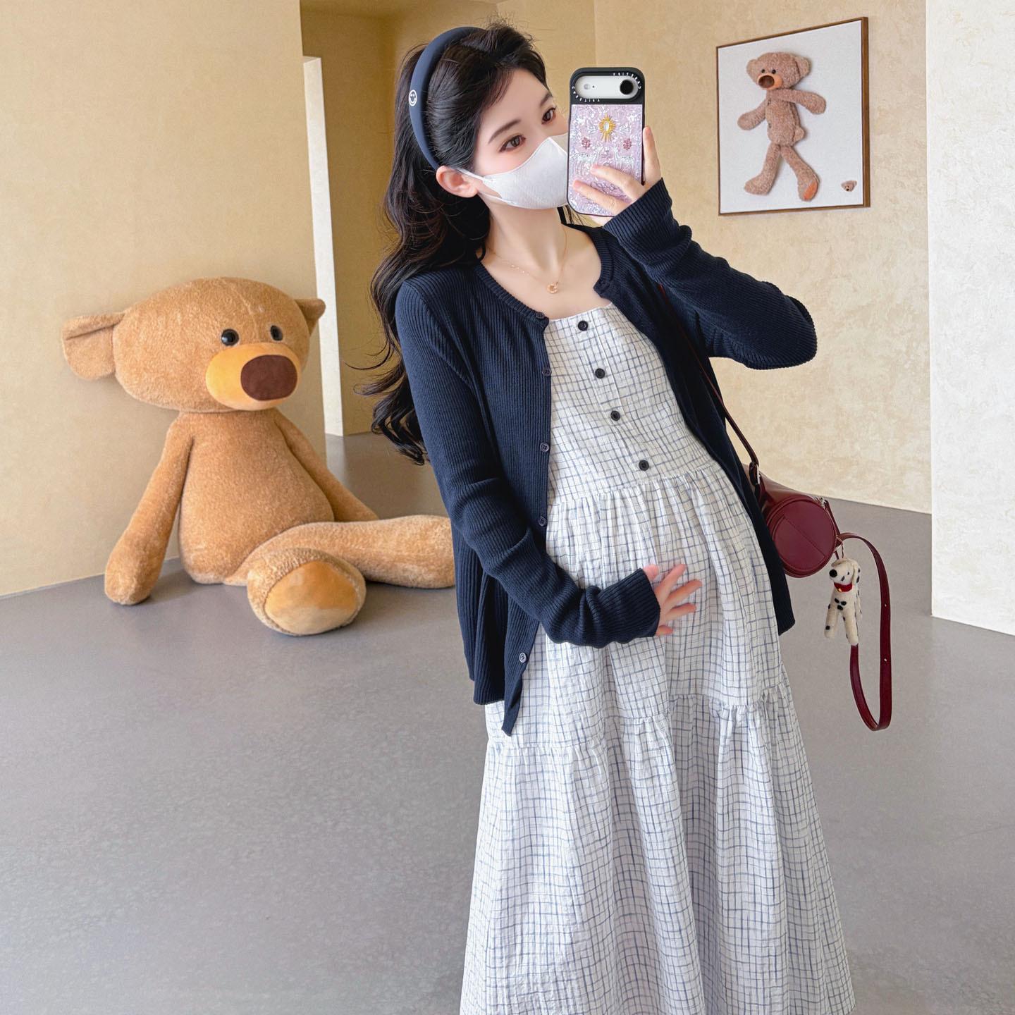 2026 Spring/Summer Korean Maternity Plaid Dress & Knit Cardigan Set 2XL