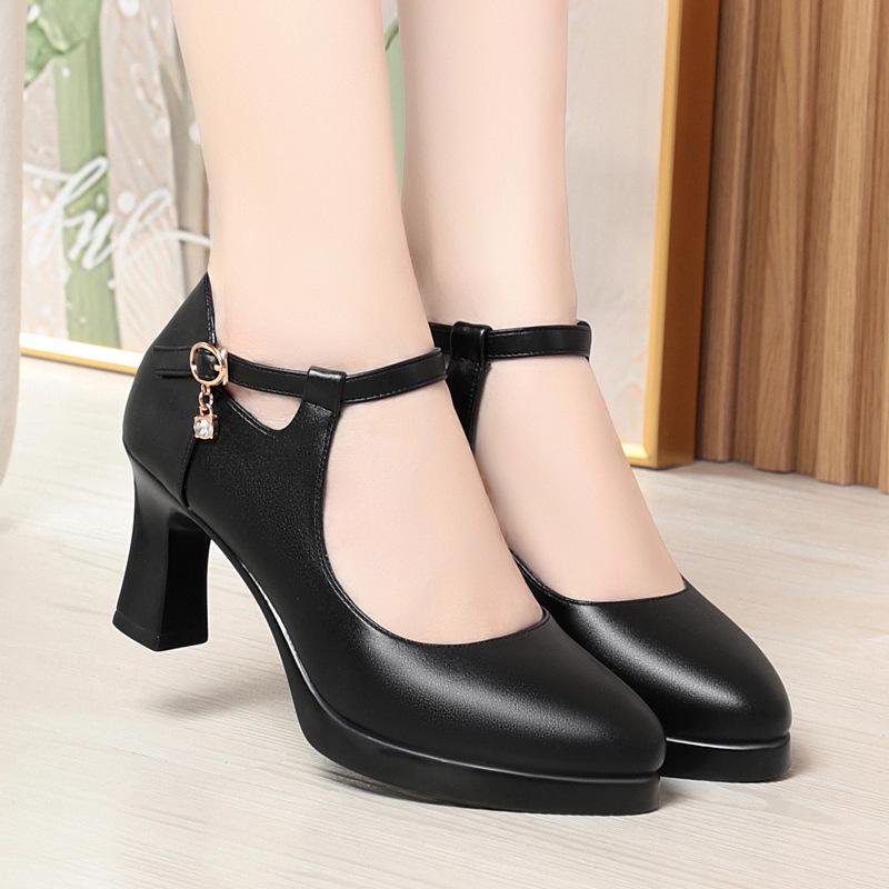 Miękkie skórzane buty robocze model jednosłowowa klamra wodoodporny stół gruby obcas zintegrowany z butami do tańca z czongsam wysokie obcasy damski rozmiar 34