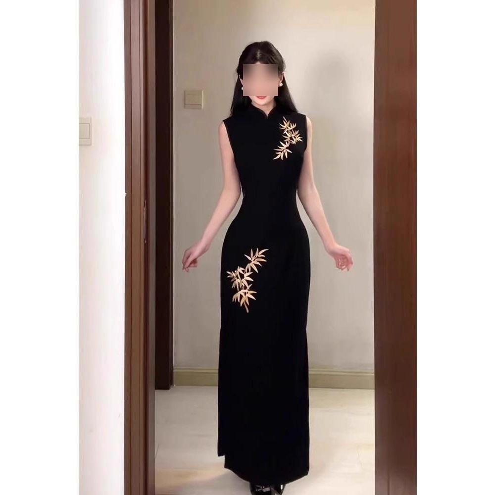 Herbst und Winter 2025 neue tägliche verbesserte Version Blumen Schwarz Cheongsam Stil
