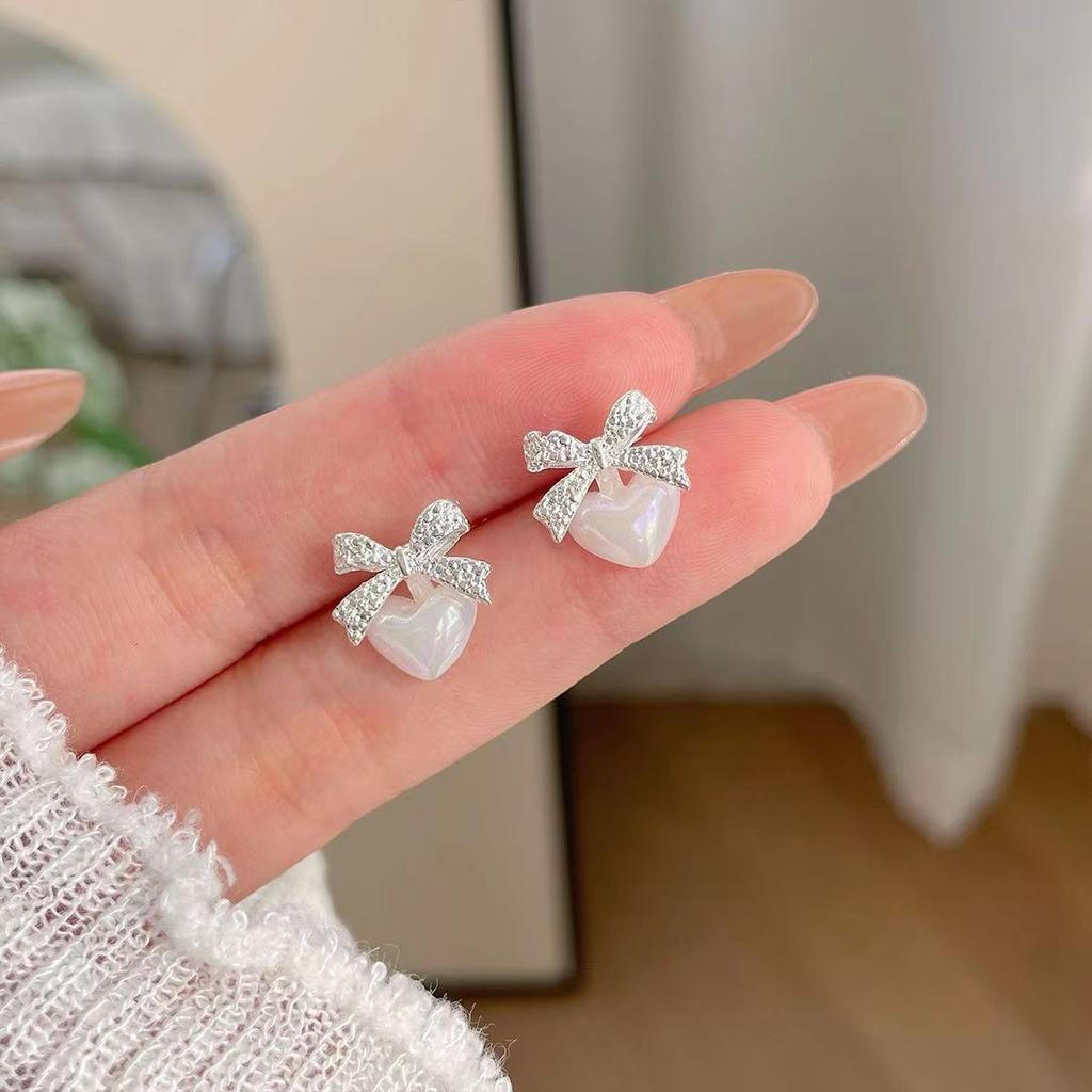 Super Match mit dem Sommer! Mori Bunte Diamant Schmetterling Lange Ohrringe Damen Trend Leichter Luxus Exquisit High-End Ohrringe