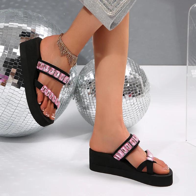 Fashion Women 's Summer Slippers with Rhinestones Summer Open Toe Beach Flip Flops Woman High Quality Outwear Soft Sole Slides Mujer