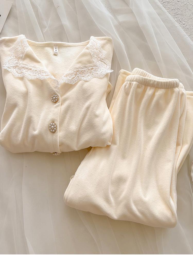 Women's Autumn/Winter Fleece Pajama Set – Cozy, Lightweight, Double-Sided, Wear Outdoor Homewear