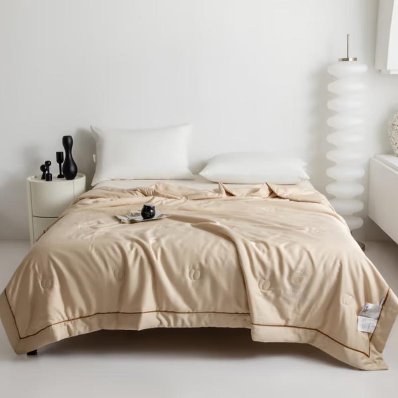 

Muji Silkworm Protein Hyaluronic Acid Modal Quilt