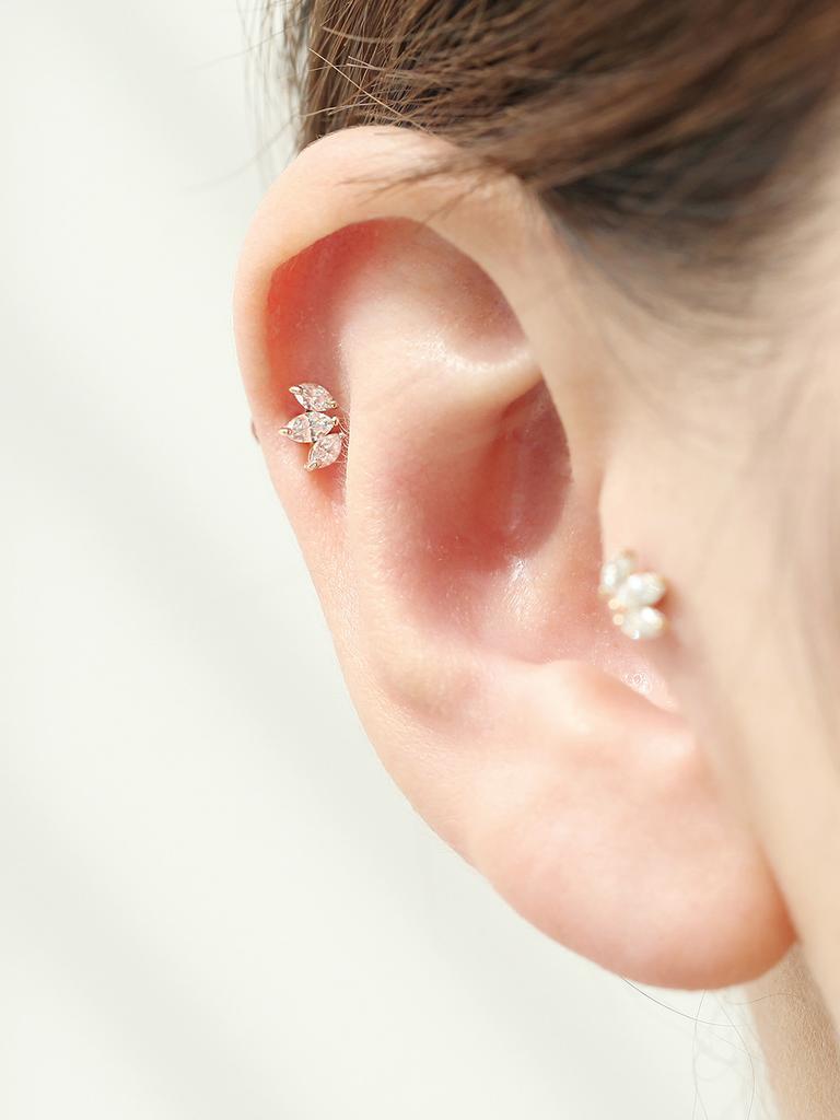 Minimalpiercing 14K Mini Tiara Labret Piercing