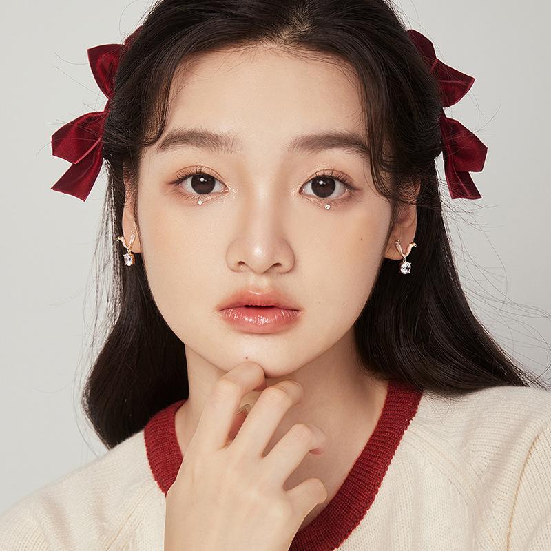 Pink Ear Zircon Rabbit Earrings Women'S Autumn And Winter Niche Design Sense Advanced Sense Rabbit Ear Stud Earrings Tide