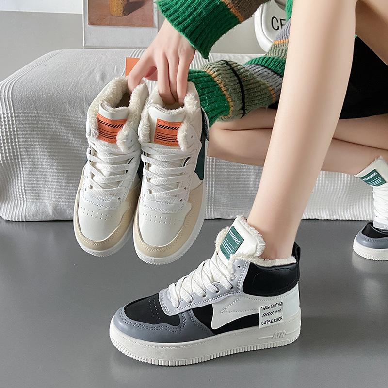 Women's Winter Plush Lined High-Top Sneakers Outdoor Slip-On Faux Fur Lined Short Booties Warm Running Sport Shoes Faux Leather Snow Boots for Female