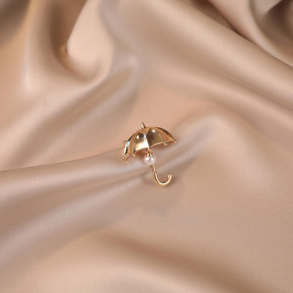 Elegant Pearl Brooch for Women's Suits - High-End Jewelry Pin