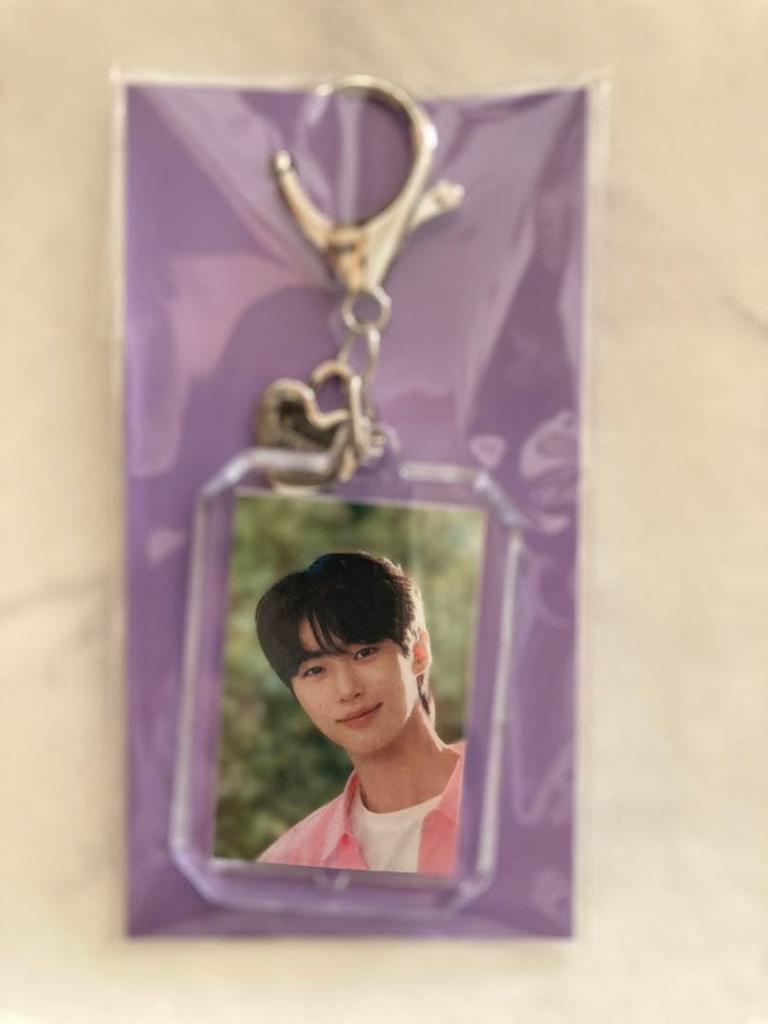 [USED] Korea Exclusive Byun Woo Seok Keychain Photo Card