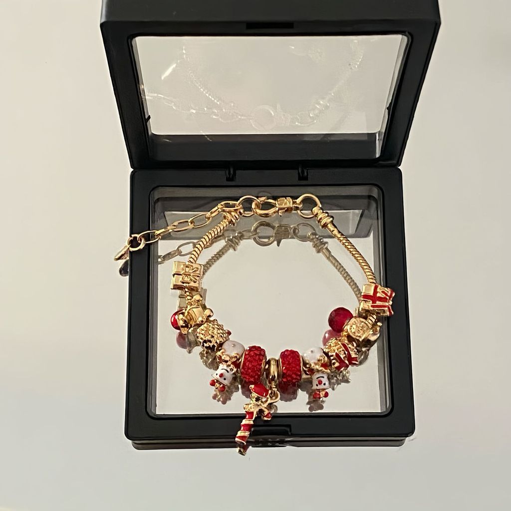Christmas Beaded Bracelet For Women With Festive Charms Holiday Jewelry Gift