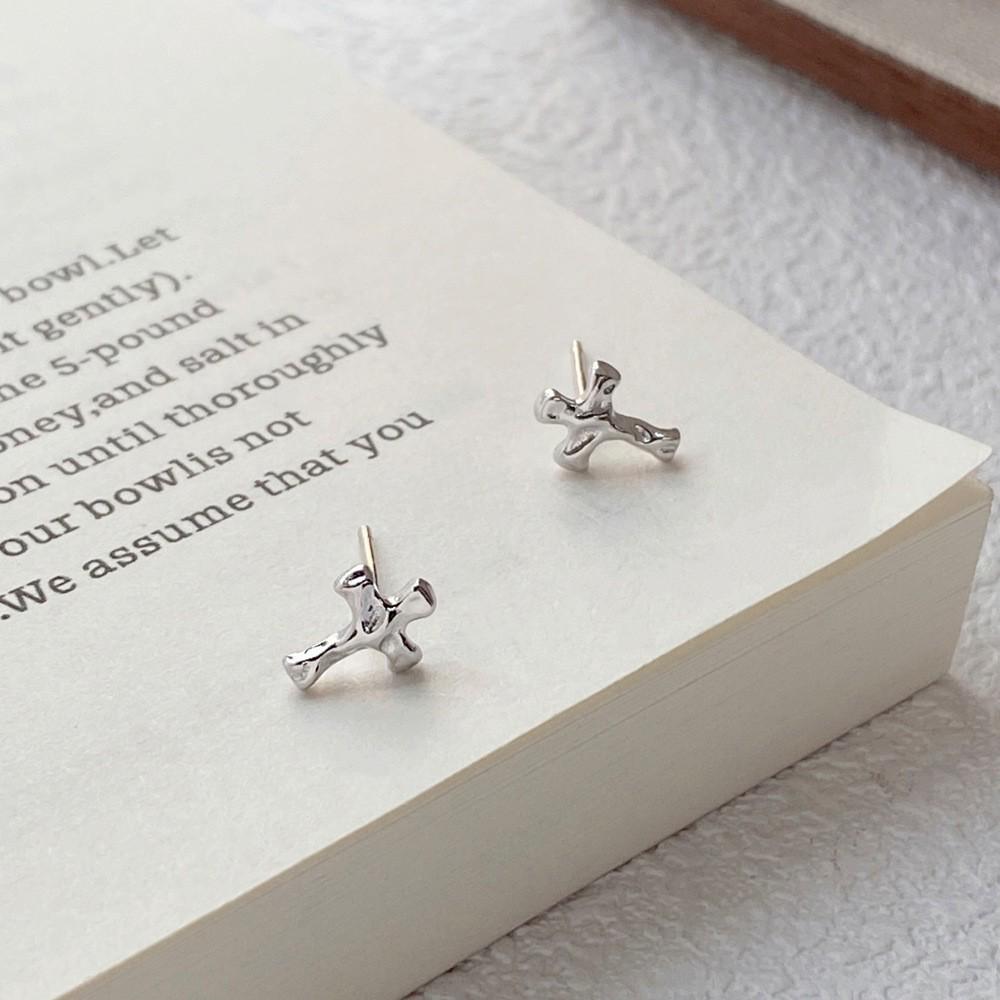 Korean Style S999 Sterling Silver Cross Stud Earrings for Women - Trendy, Versatile, and Fashionable Pure Silver