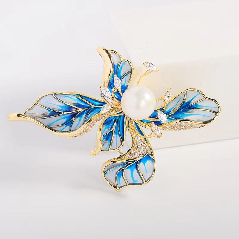 

Iris Exquisite High-end Flower Women s Fashionable and Elegant Accessory Brooch 4*6CM