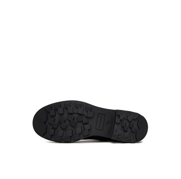 Boots Clara Barson CEO-WS5658-17