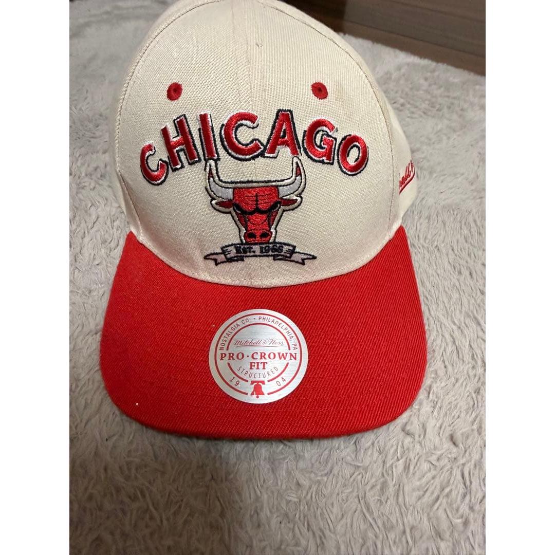 Used Mitchell & Ness Chicago Bulls cap