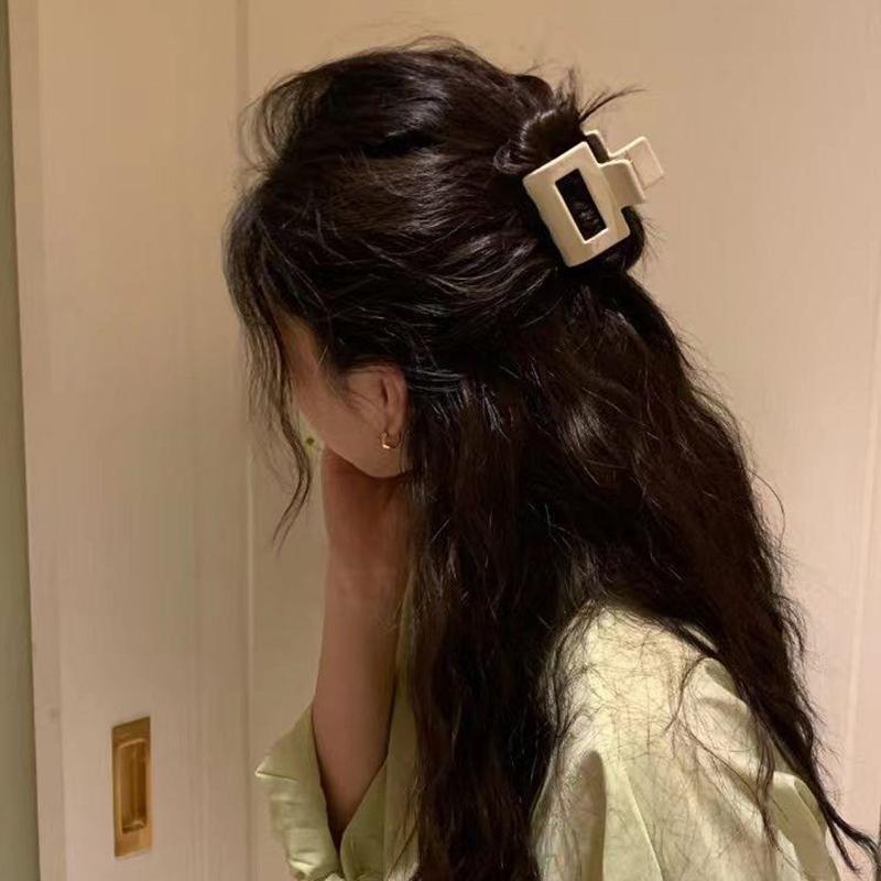 Hollow Square Macaron Color Small Hair Claws Plastic Hair Clip Hairpins Barrettes Ponytail Clip Crabs For Women Hair Accessories
