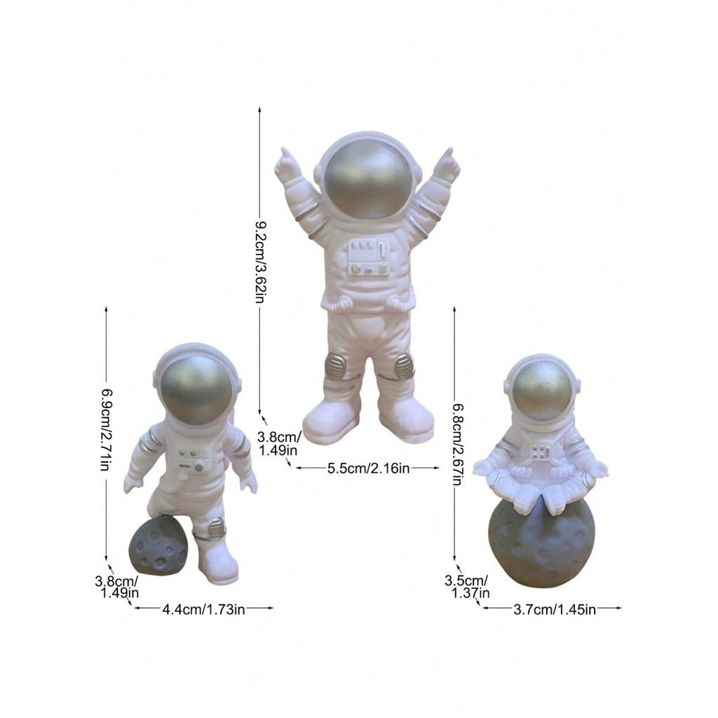 

1-4PCS Astronaut Figure Toy Desktop Ornaments Resin Outer Space Birthday cake dolls Spaceman Model for Kids Funny Gift