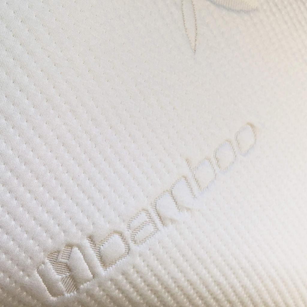 Sealy Pillow Convex Soft White 43cmx68cmx14cm Latex Pillow Cover Washable LPCONSOF [Genuine]