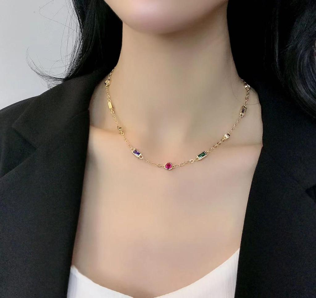 Schmuck Damen Halskette Farblich Passender Glasstein Anhänger, Temperament Regenbogen Halskette