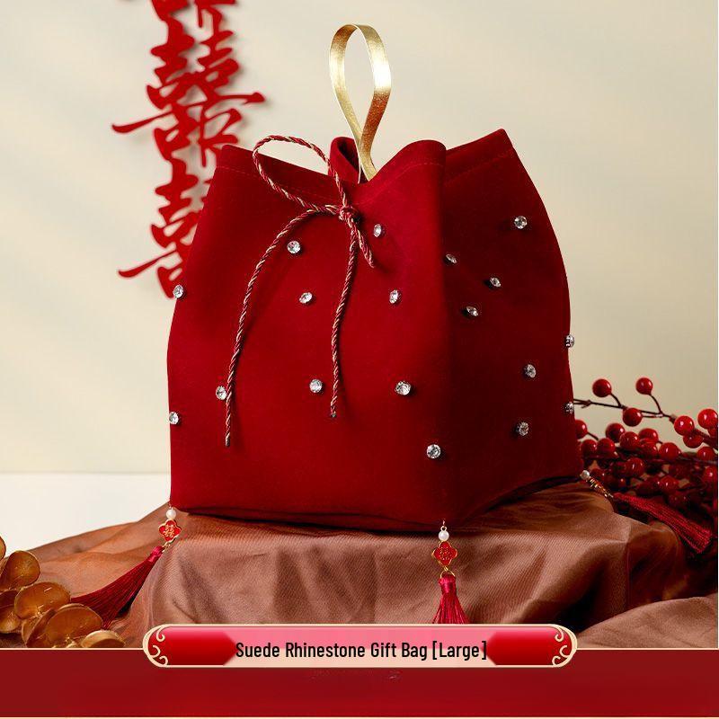 Bridesmaid Handbag Gift: Wedding Favor Red Envelope Candy Box