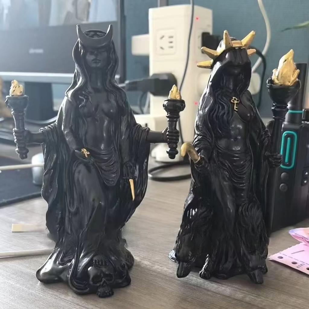 Witch Statue Halloween Decoration Greek Goddess Statue Home Decoration Modern Magic Hound Resin Sculpture Decoration