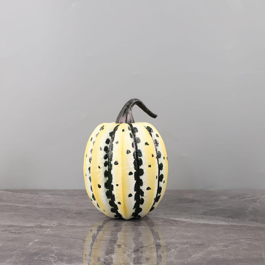Artigianato in Resina Scultura di Zucca Simulato Divertente Zucca Piccola Maculata Statuetta Decorazioni per la Casa di Halloween Accessori