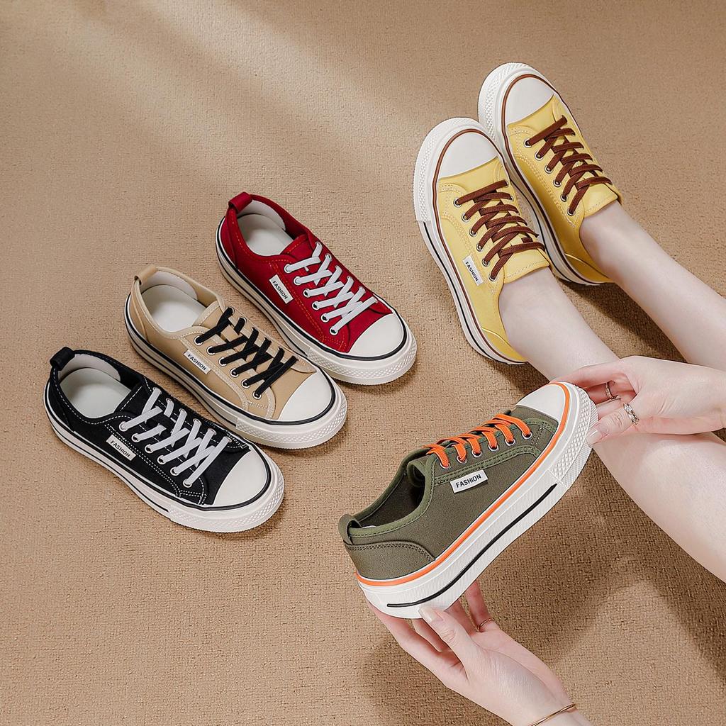 2026 Koreanischer Stil Damen Low-Top Canvas Schuhe - Einfarbige, Leichte, Flache Sohle, Trendige Laufschuhe für die Freizeit