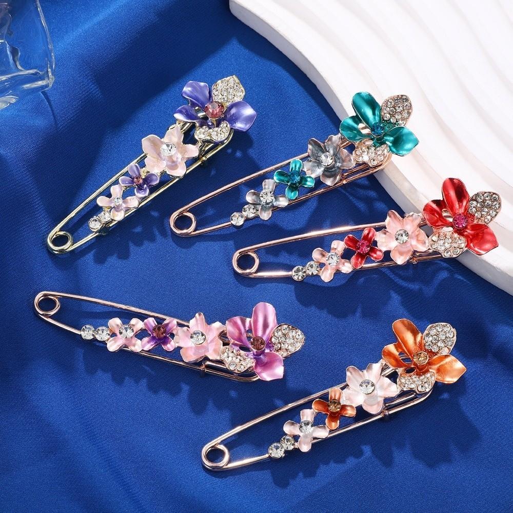 Verstellbare Blumenbrosche Strasssteine Taillenbefestigungsnadeln Schalversteller Kleiderdekoration
