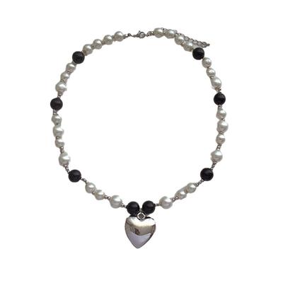 Y2K Pearl Bead Chain Necklace 3D Heart Choker Necklace for Women Summer Jewelry Heart Clavicle Chain Necklace Teen Girl