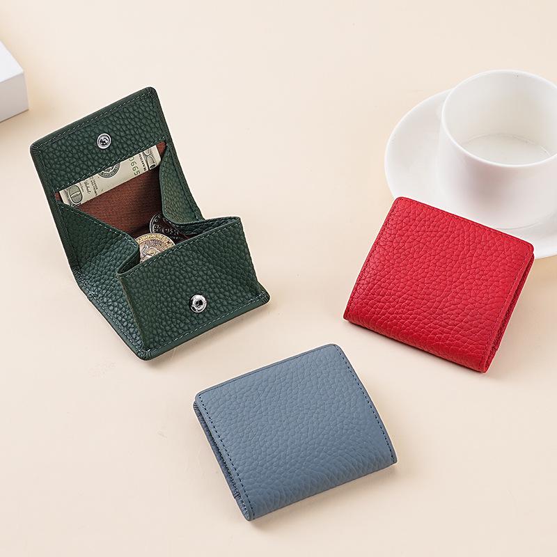 Women's Mini Coin Purse: Japanese Style Genuine Cowhide Leather with Lychee Pattern.
