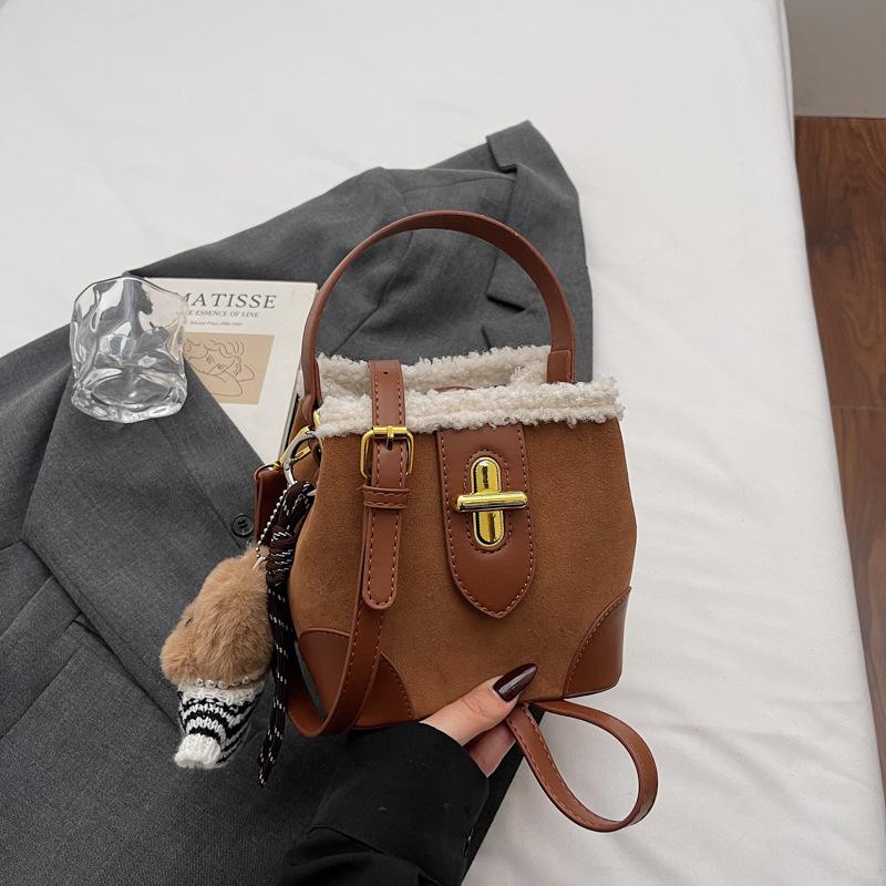 Commuting Handbag for Work, Lady's Handbag, Exquisite Bucket Bag, Casual Retro Bag