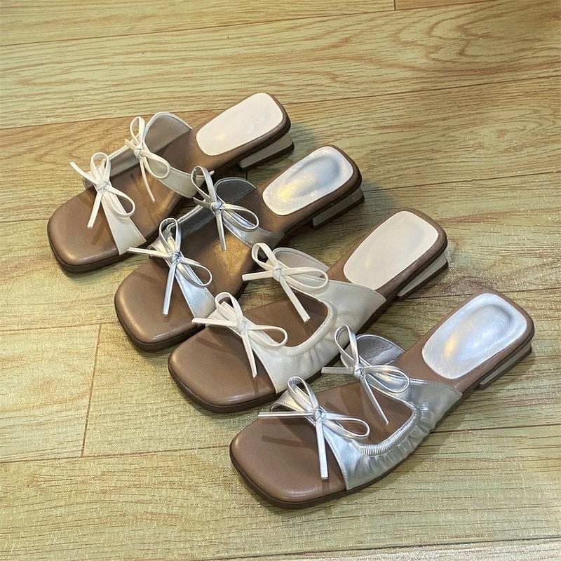 Sandales d'été pour femmes de style japonais, nœud creux, confortables, respirantes, élégantes, chaussures à talons carrés 2025, pantoufles