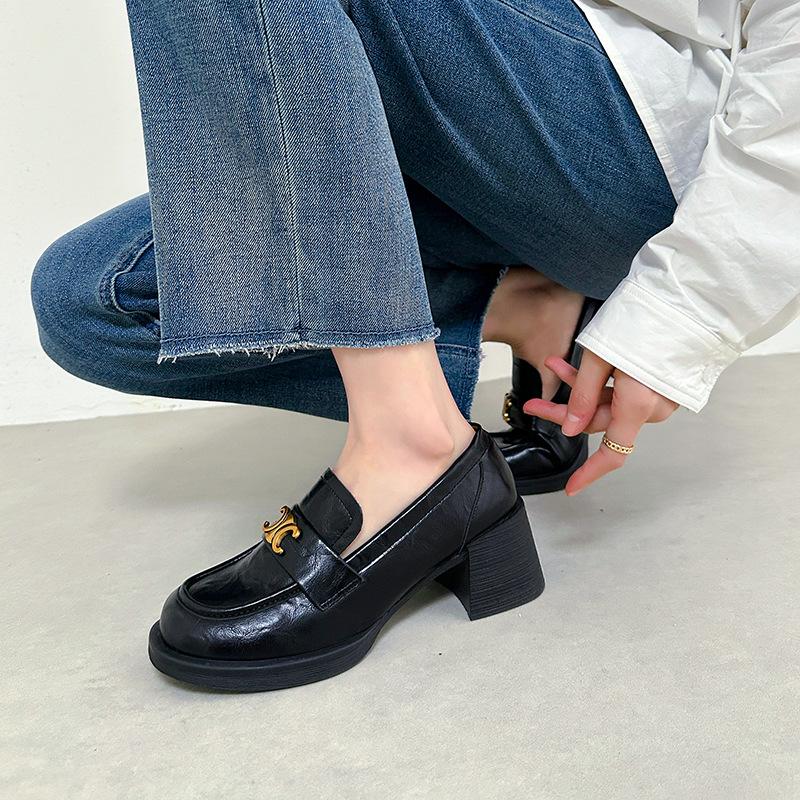 Cowhide Version _ Retro Thick Heel Loafers Women's Square Head Versatile Medium Heel Small Leather Shoes British Style One Pedal Single Shoes
