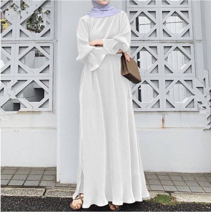 

Новое поступление: Платье однотонного цвета с рукавами-трубами и разрезом по низу, свободный пуловер XL белый