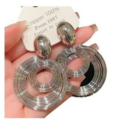 Retro High-End Metal Circle Earrings - Exaggerated Style