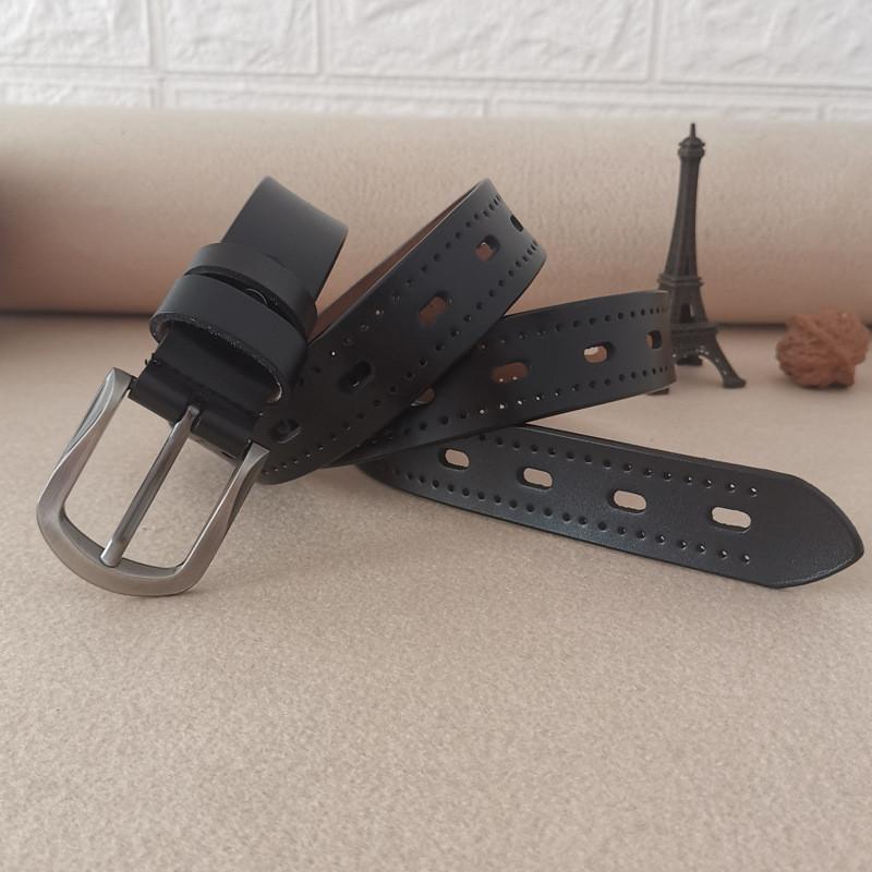 Fashionable Ladies Leather Waist Belt With Classic Pin Closure For Daily Wear