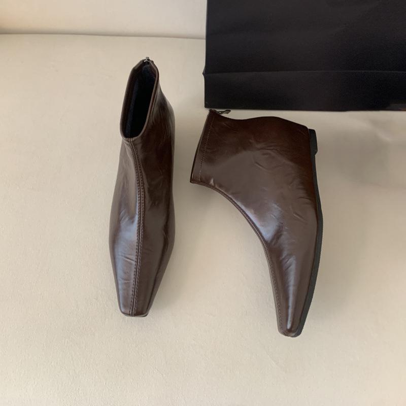 Square Head European and American Short Boots Women's 2025 Autumn and Winter New Women's Boots Fashion Inner Height Increase Thin Boots Niche Design