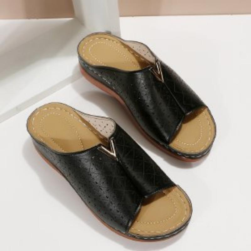 

Summer new hollow slope heel cool slippers women s fish mouth platform women s sandals 35