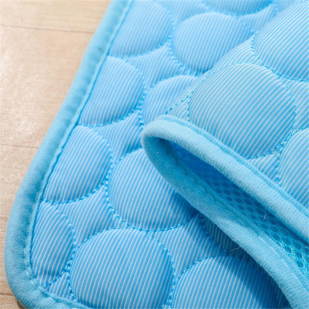 Pet Silk Mat  Summer Cooling Sleeping Mat for Pets  Sofa Cushions  Floor Mats  Brown  XL