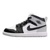 Zapatillas Air Jordan 1 Mid PS Barons para Niños Blancas Gris Claro Ahumado Negro DQ8424-101