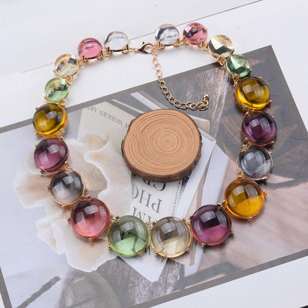 Collana Grande Rotonda Geometrica Colorata in Resina Catena Clavicola Femminilità Elegante Ornamento da Cena