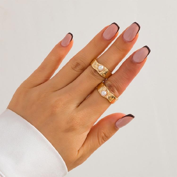Fashionable Adjustable Flower Rings Set With Stylish Pearls Highlight Accessory for Women’s Everyday And Party Looks