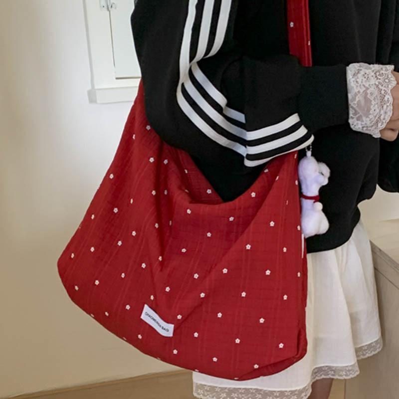 This Hand-held Shoulder Bag Is Fashionable Casual Fairy-like and Stylish with A Large Capacity