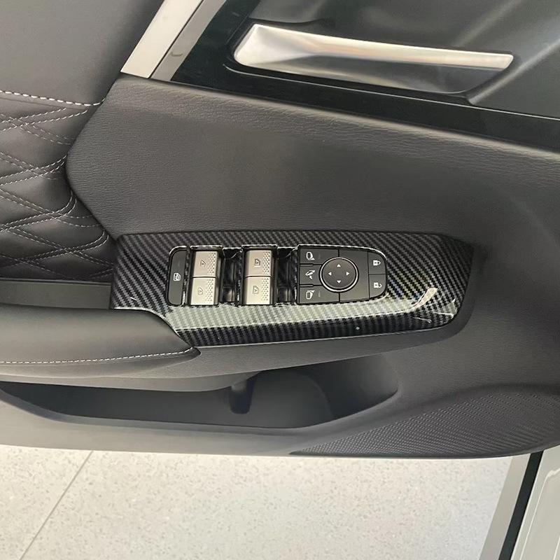 Mitsubishi Outlander '23 Door Handle Bowl & Armrest Accessory