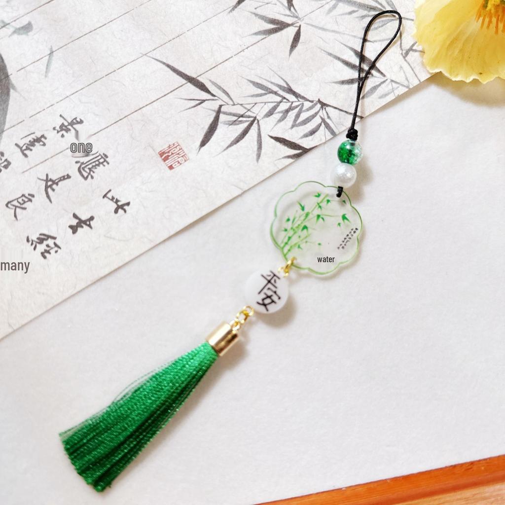 Four-Leaf Clover White Shell Fan Charm: Ancient-Style Phone Chain, Bag Pendant & Lanyard for Shoes, Clothing, and Phone Cases
