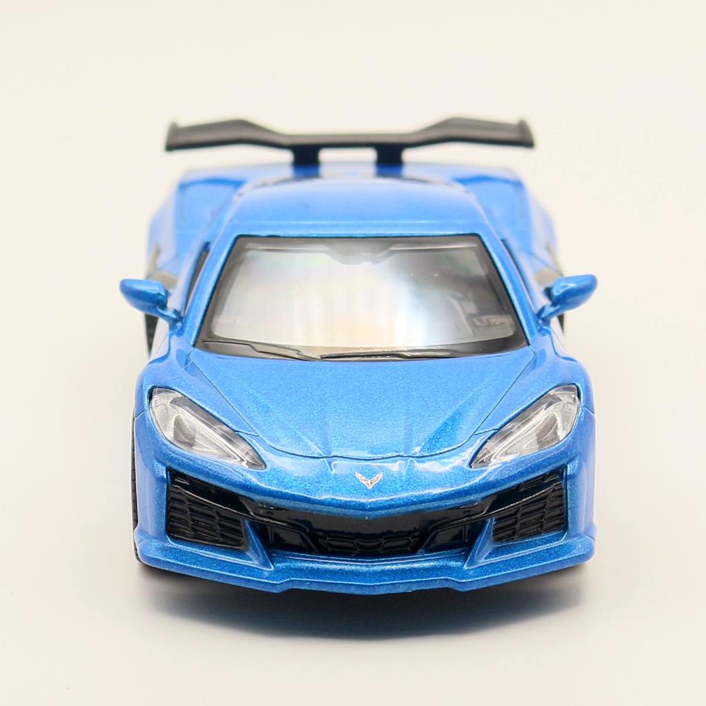 1/36 Chevrolet Corvette Z06 Toy Car Model for Children RMZ CiTY Diecast Racing Miniature Pull Back Collection Gift for Kid Boys