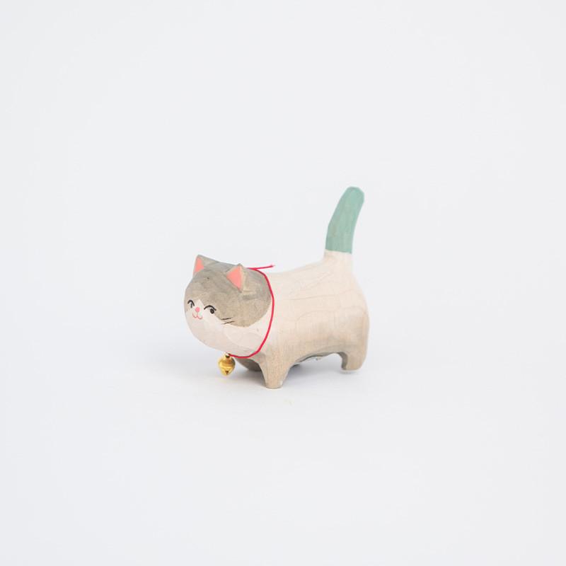 Wooden Cat Figurine Handmade Carving Modern Art Desk Ornament For Celebrations
