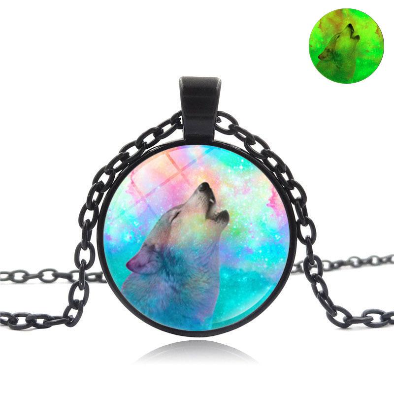 Glowing Howling Wolf Moon Gemstone Pendant Necklace Women's Fashion Versatile Black Sweater Chain